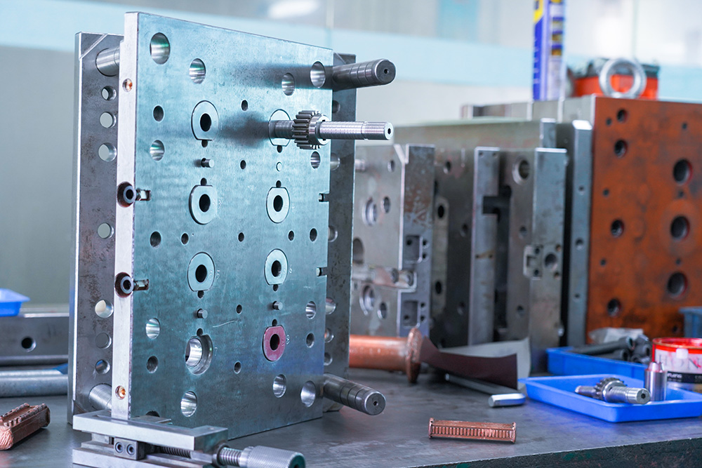 Dongguan Chang'an Town Longjiu Plastic Mold Co., Ltd